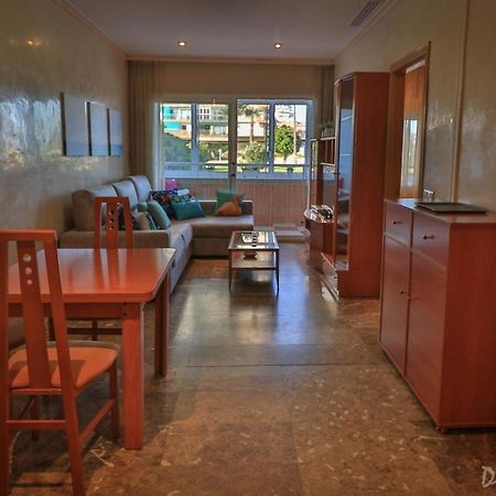 Apartamento Espacioso bajo frente al mar Benalmádena Exterior foto
